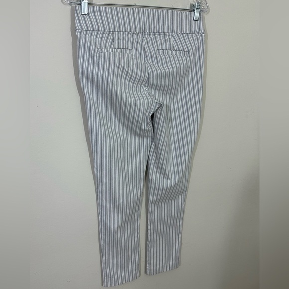 Ophelia Roe. Sz sm pant pull on stretchy  A lightweight stripe fabric. - Picture 10 of 14